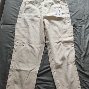 Kreamy Beige Cargo Pants